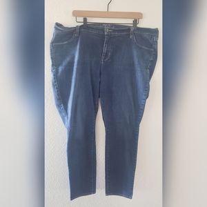 OLD NAVY Flirt Medium Wash Denim Straight Leg Jeans